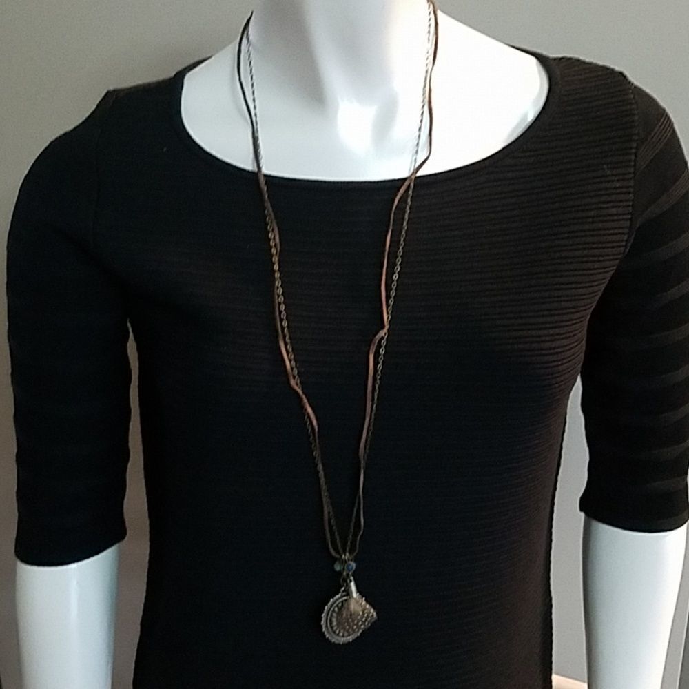 American Eagle Outfitters Feather Necklace